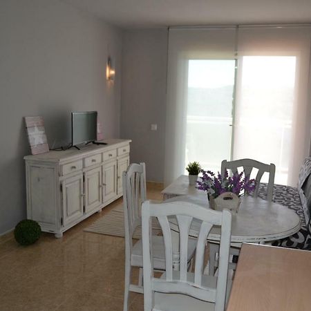 Lovely Familiar Apartment With Pool In Cap Salou Eksteriør billede