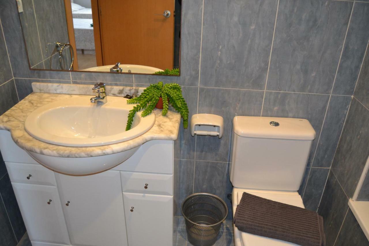 Lovely Familiar Apartment With Pool In Cap Salou Eksteriør billede