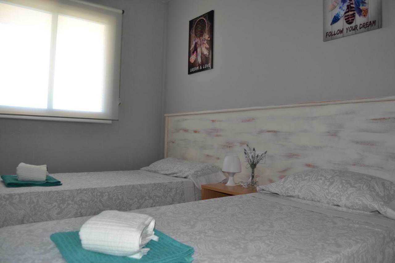 Lovely Familiar Apartment With Pool In Cap Salou Eksteriør billede