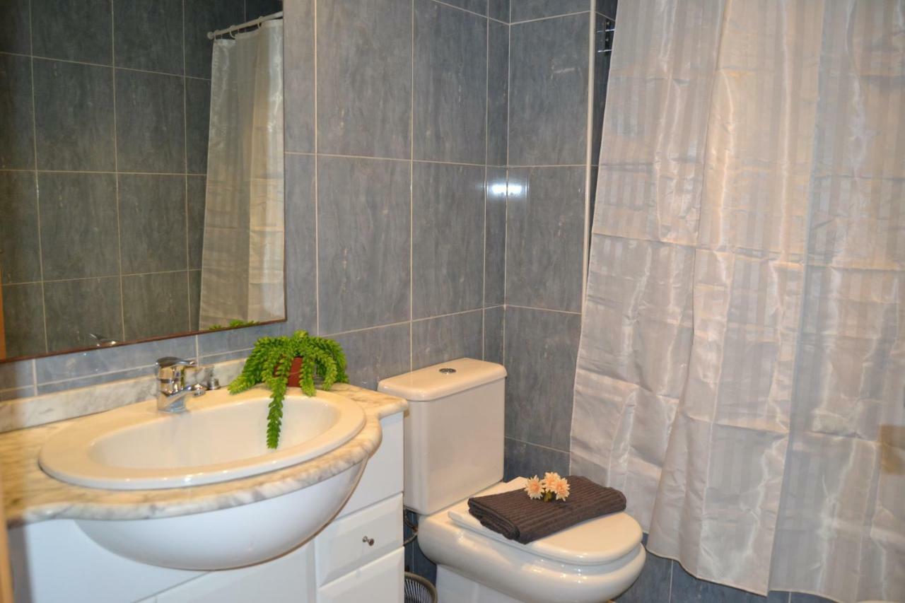 Lovely Familiar Apartment With Pool In Cap Salou Eksteriør billede