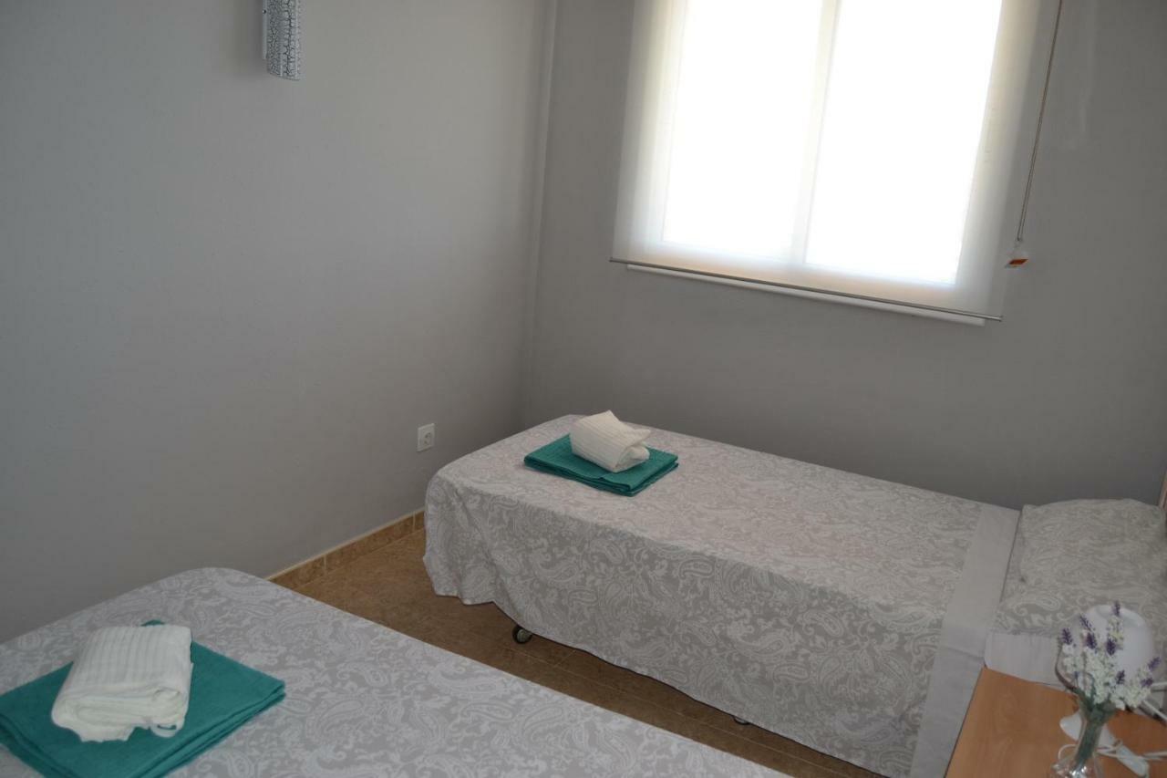 Lovely Familiar Apartment With Pool In Cap Salou Eksteriør billede