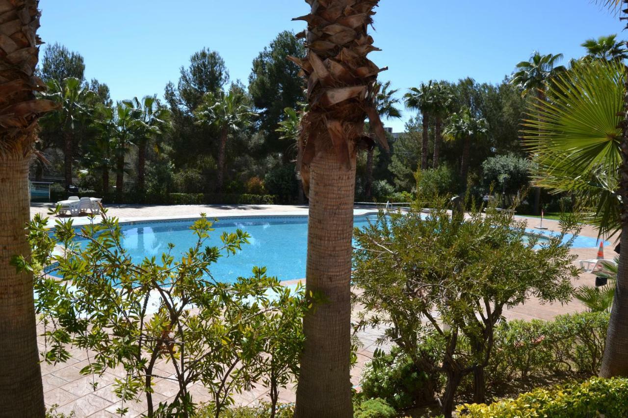 Lovely Familiar Apartment With Pool In Cap Salou Eksteriør billede