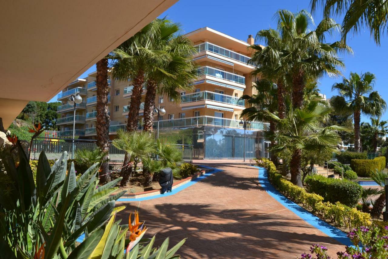 Lovely Familiar Apartment With Pool In Cap Salou Eksteriør billede