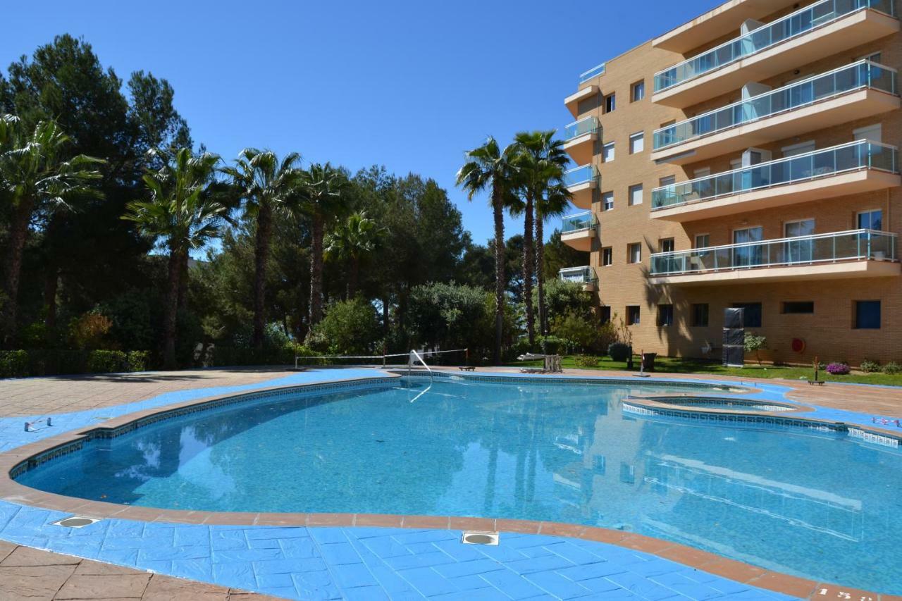 Lovely Familiar Apartment With Pool In Cap Salou Eksteriør billede