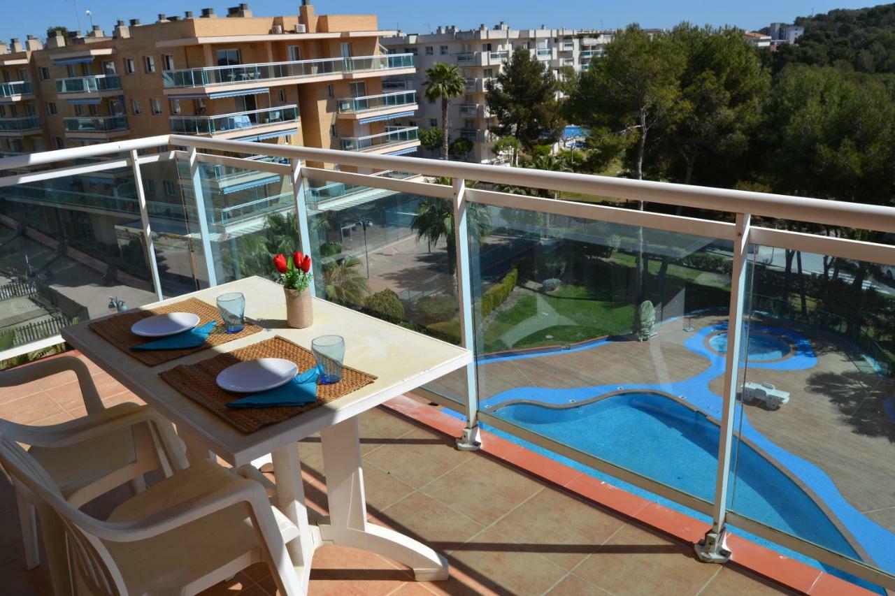 Lovely Familiar Apartment With Pool In Cap Salou Eksteriør billede
