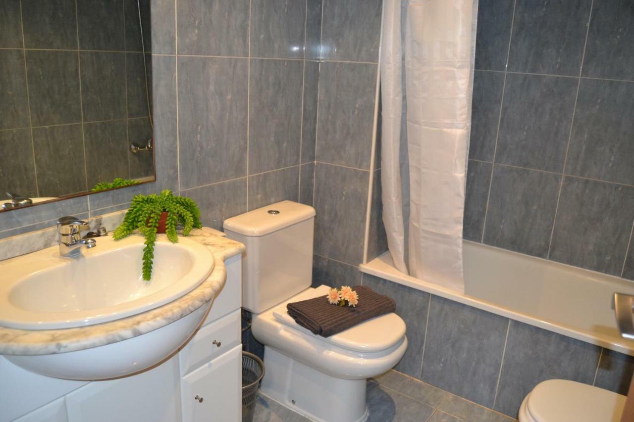 Lovely Familiar Apartment With Pool In Cap Salou Eksteriør billede