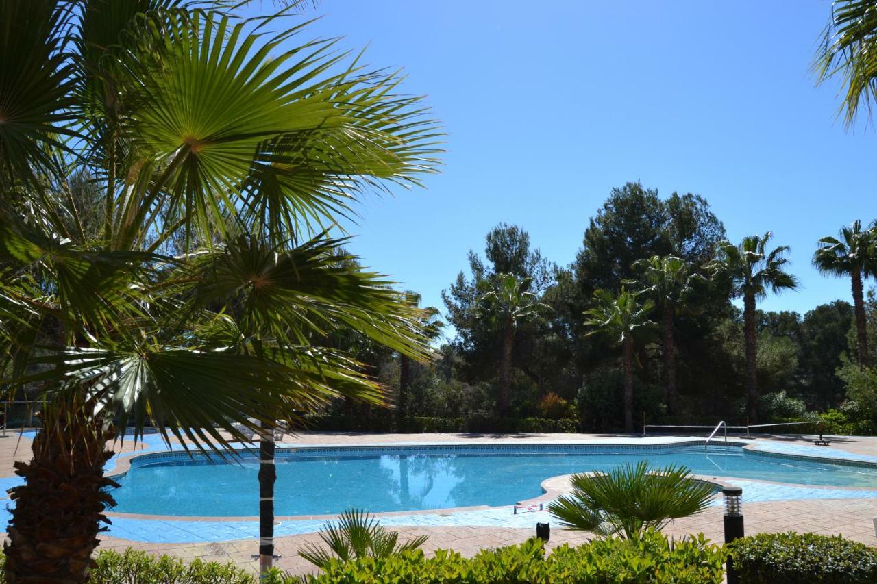 Lovely Familiar Apartment With Pool In Cap Salou Eksteriør billede