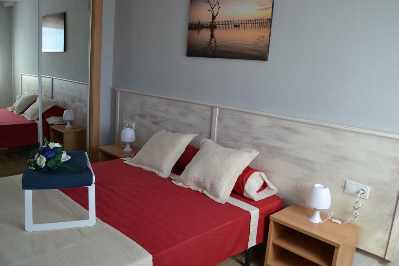 Lovely Familiar Apartment With Pool In Cap Salou Eksteriør billede